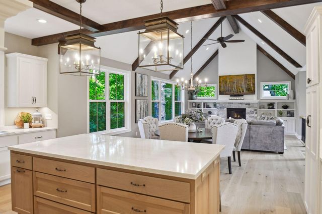 $2,900,000 | 20555 Linden Road, Deephaven, MN 55331