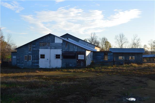 1470 Womble Ridge Road Ethridge, TN 38456 - Photo 5 of 14 76 x 34 barn