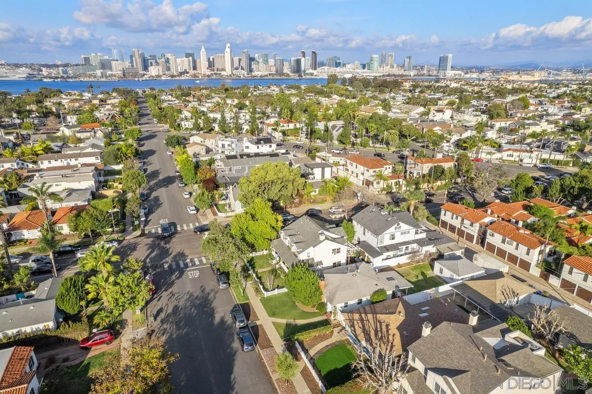 419 H Avenue Coronado, CA 92118 - Photo 30 of 32