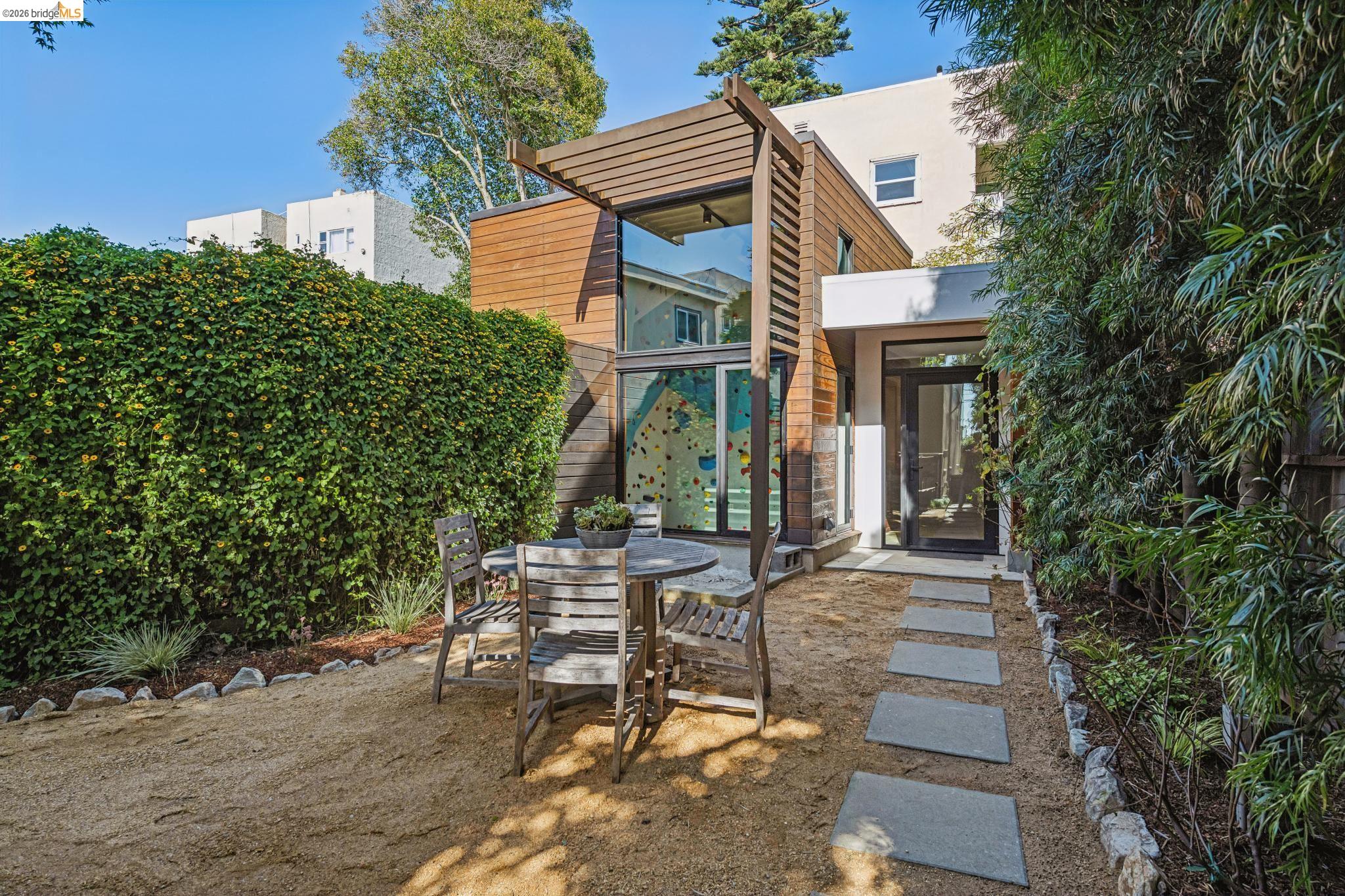 1643 Walnut Street Berkeley, CA 94709 - Photo 65 of 77