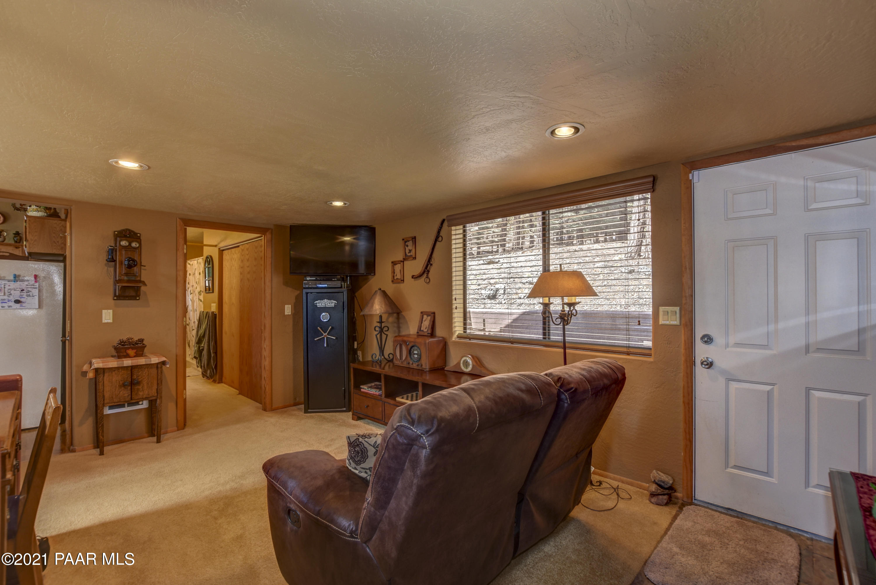 2840 Tunnel Road Prescott, AZ 86303 - Photo 15 of 46 Living Room 1
