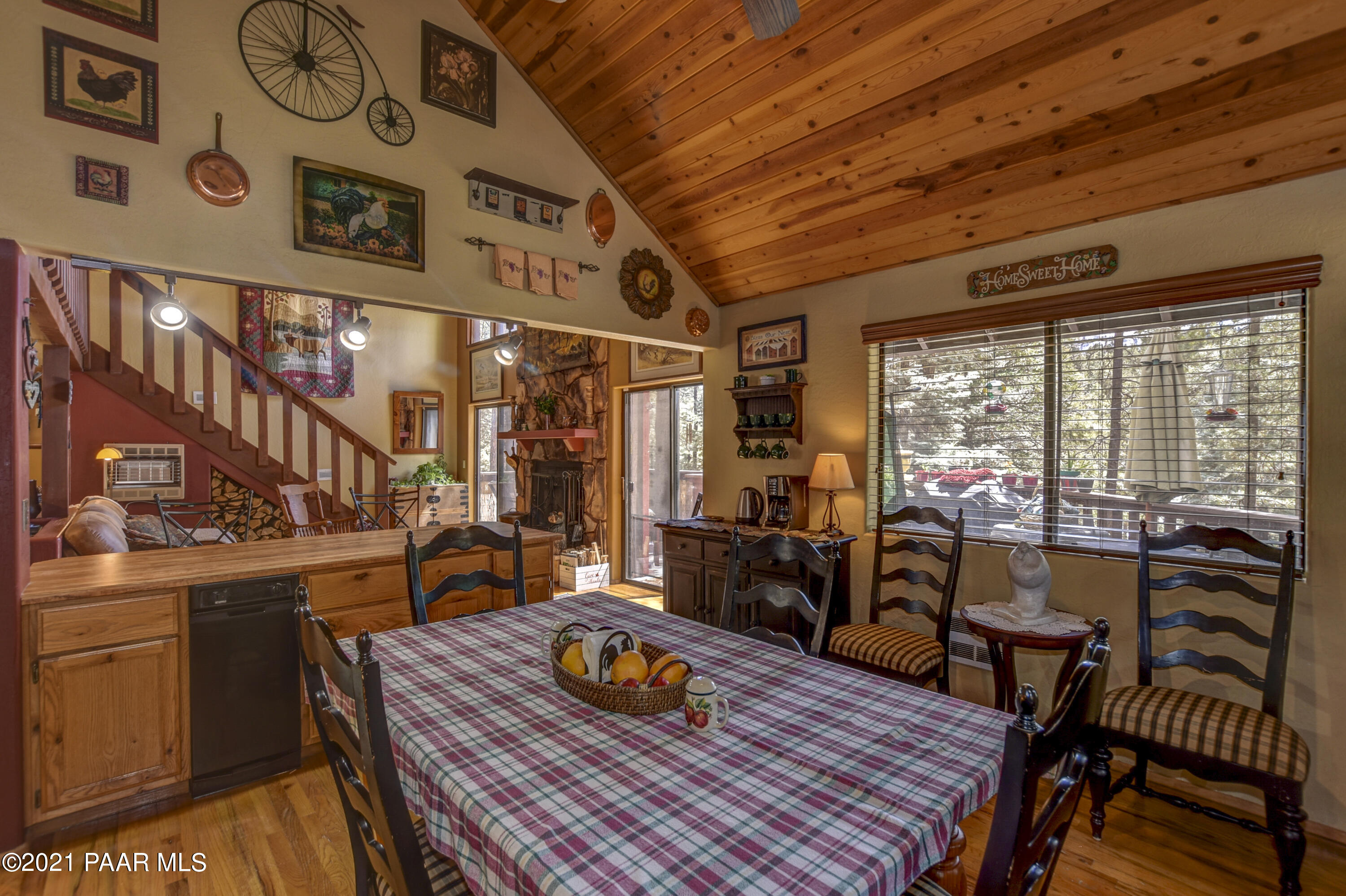 2840 Tunnel Road Prescott, AZ 86303 - Photo 3 of 46 Dining Room 3