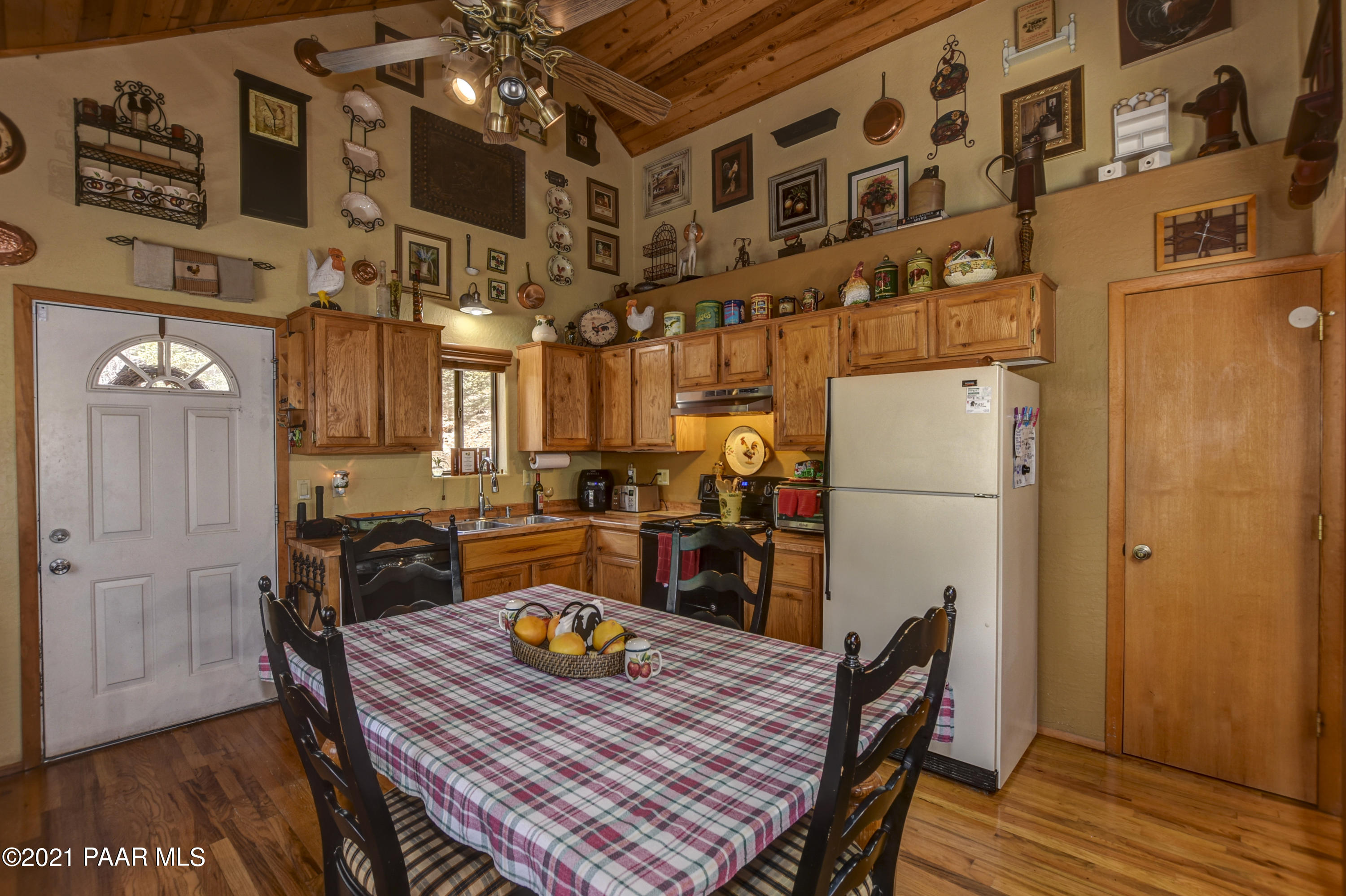 2840 Tunnel Road Prescott, AZ 86303 - Photo 4 of 46 Dining Room 1