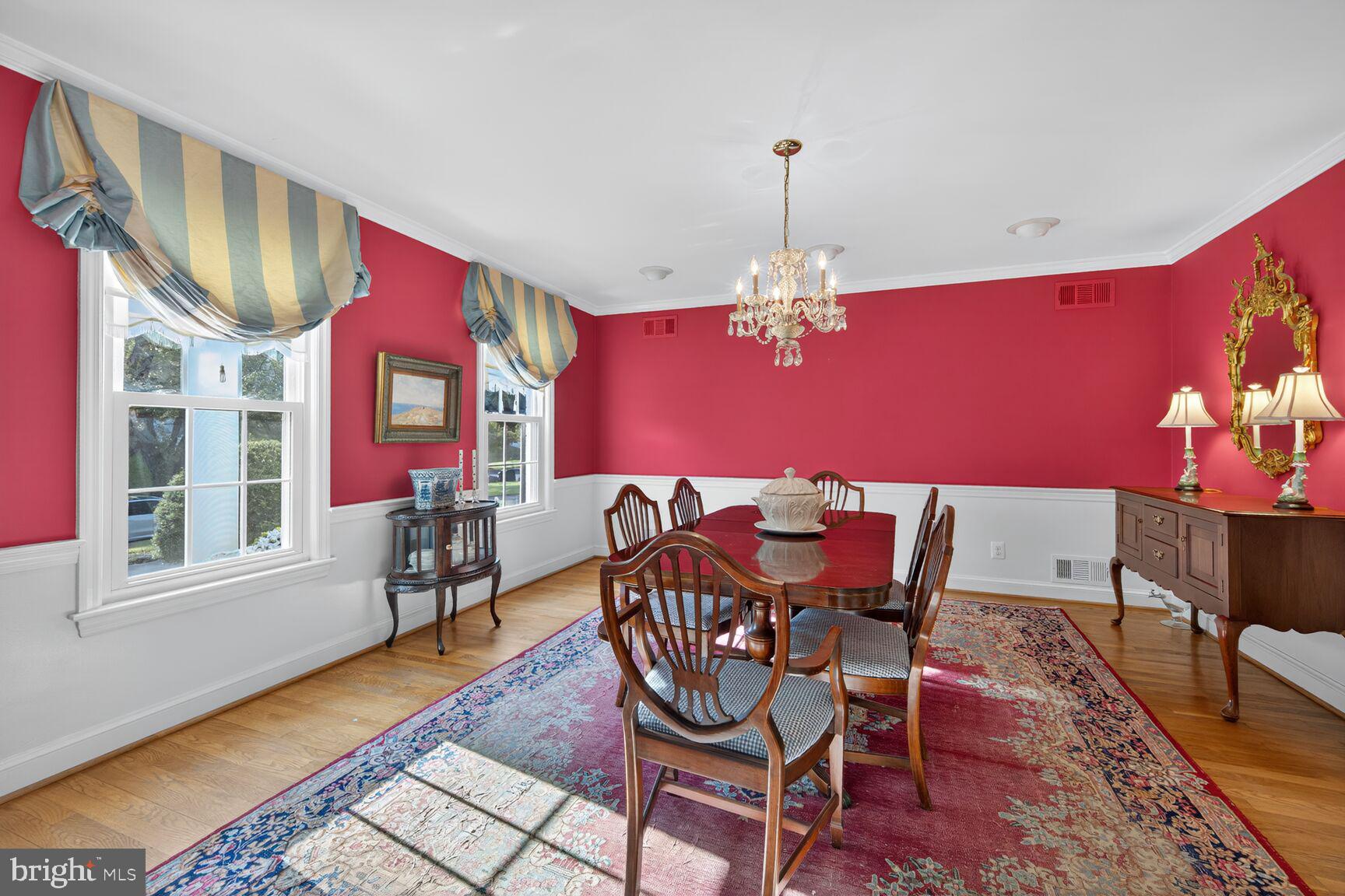 7200 Helmsdale Road Bethesda, MD 20817 - Photo 22 of 50 a view of a dining room with furniture window and wooden floor