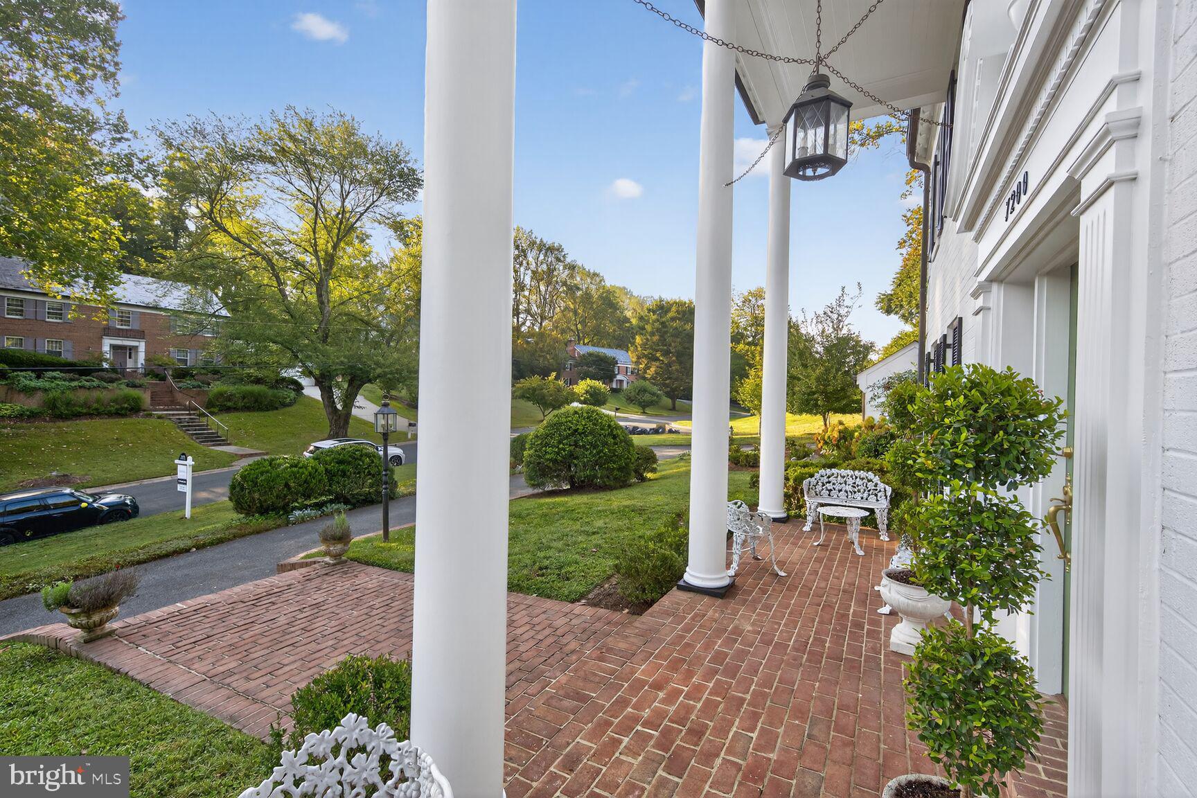 7200 Helmsdale Road Bethesda, MD 20817 - Photo 5 of 50 a view of a city from a corridor