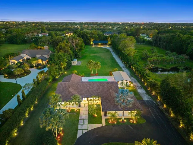 $3,399,000 | 13900 Mustang Trail, Southwest Ranches, FL 33330