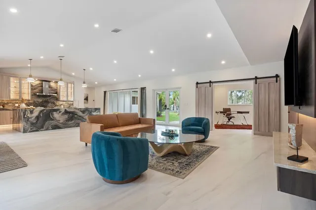 $3,399,000 | 13900 Mustang Trail, Southwest Ranches, FL 33330