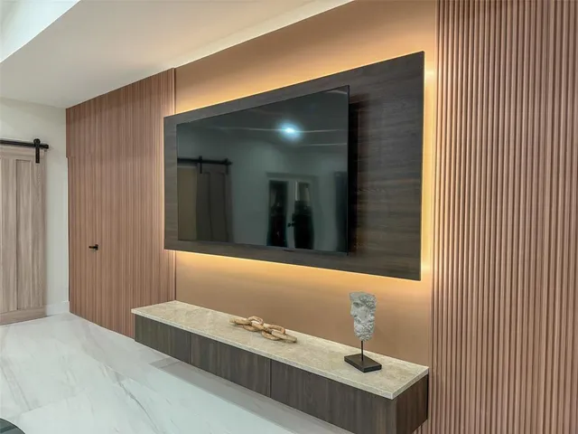 $3,399,000 | 13900 Mustang Trail, Southwest Ranches, FL 33330