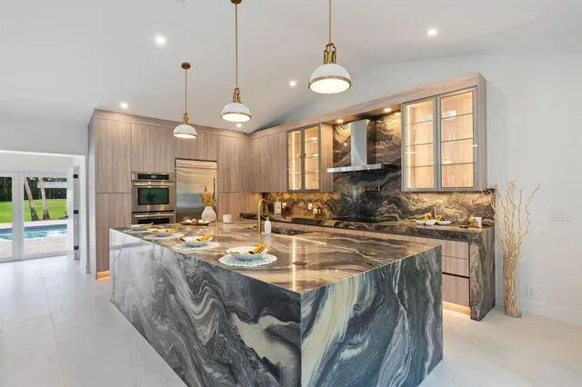 $3,399,000 | 13900 Mustang Trail, Southwest Ranches, FL 33330