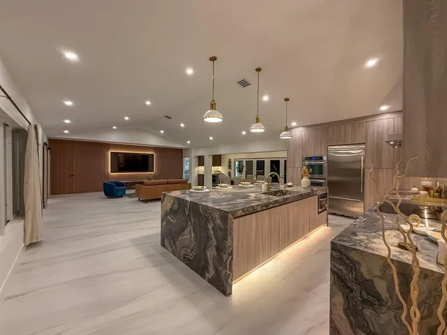 $3,399,000 | 13900 Mustang Trail, Southwest Ranches, FL 33330