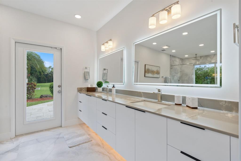 13900 Mustang Trail Southwest Ranches, FL 33330 - Photo 32 of 68