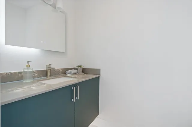 $3,399,000 | 13900 Mustang Trail, Southwest Ranches, FL 33330