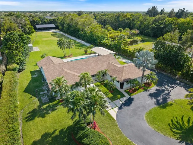 $3,399,000 | 13900 Mustang Trail, Southwest Ranches, FL 33330