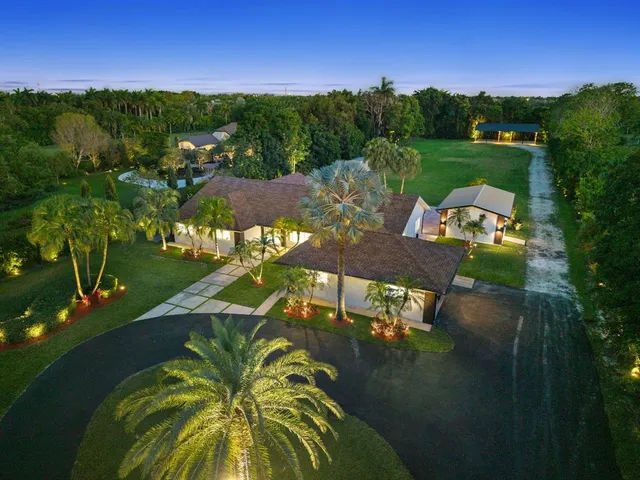 $3,399,000 | 13900 Mustang Trail, Southwest Ranches, FL 33330