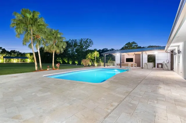 $3,399,000 | 13900 Mustang Trail, Southwest Ranches, FL 33330