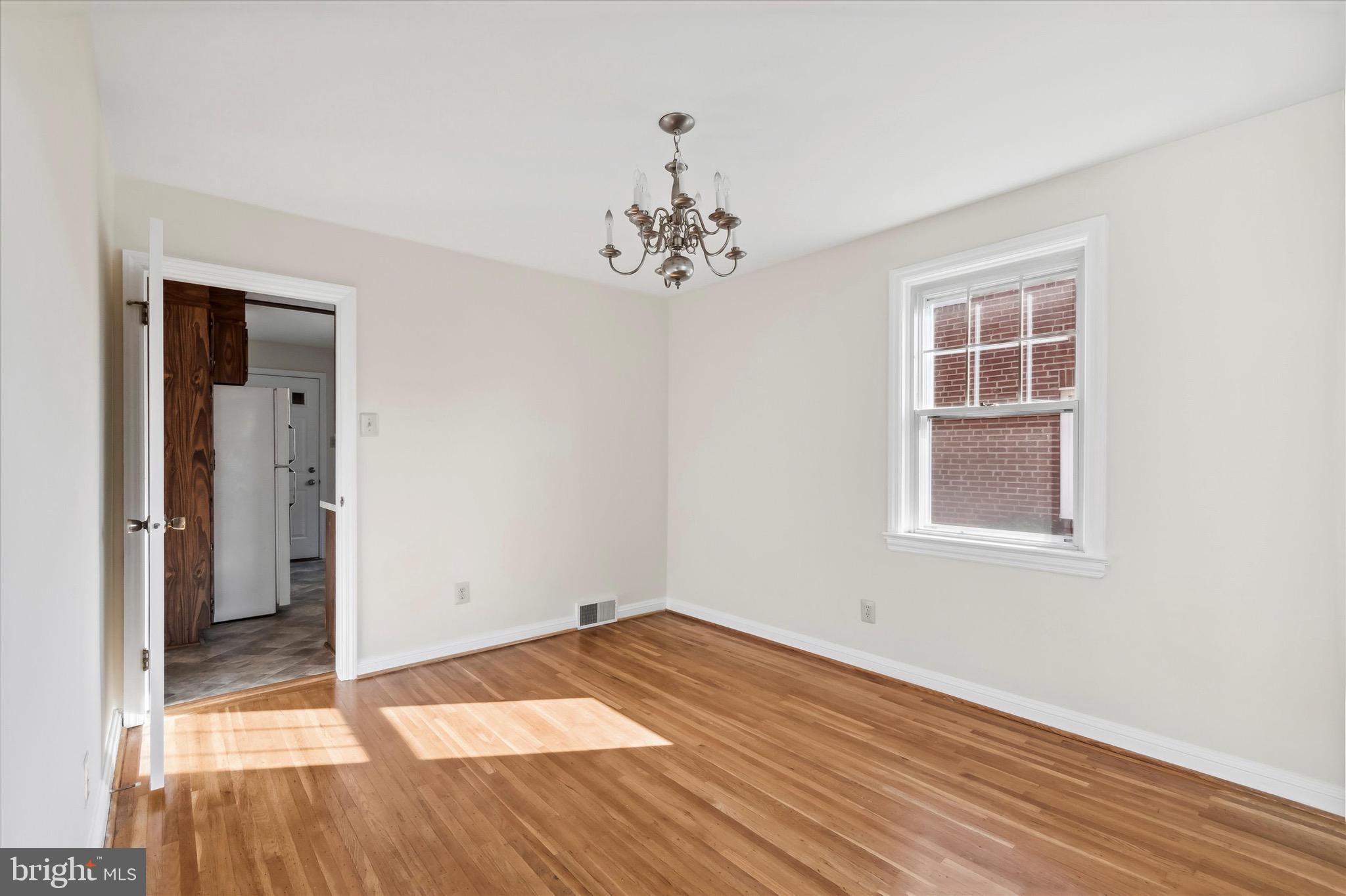 1347 Harrington Road Havertown, PA 19083 - Photo 6 of 24