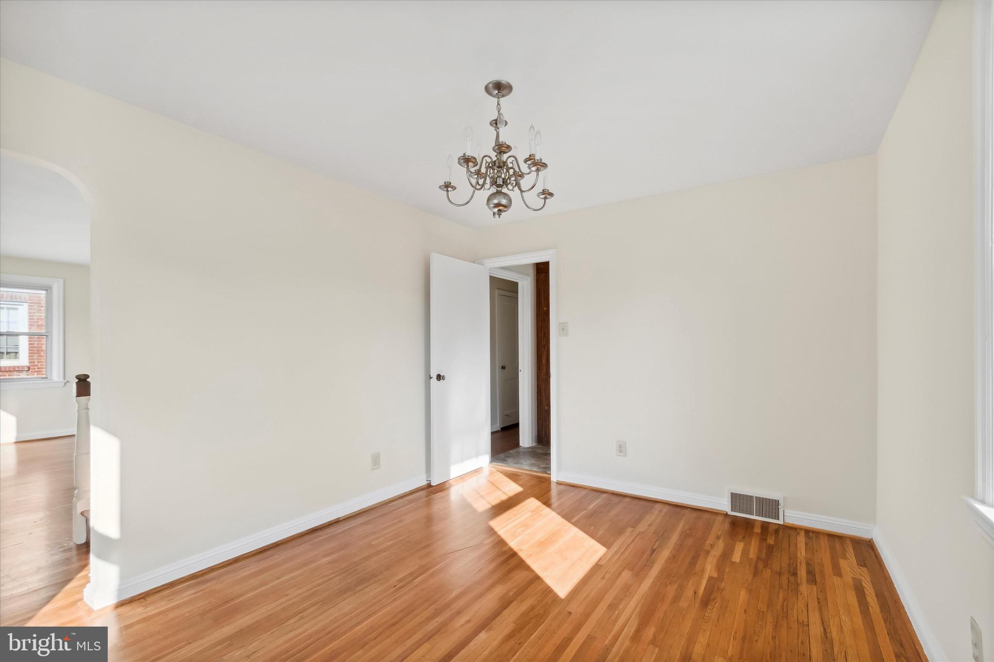 1347 Harrington Road Havertown, PA 19083 - Photo 8 of 24