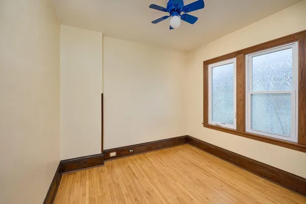 $2,400 | 3841 North Aldrich Avenue, Minneapolis, MN 55412