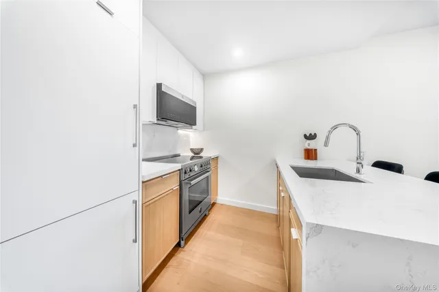 $705,000 | 30-24 32nd Street, Unit 3B | Astoria