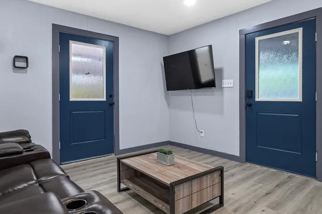 $4,999 | 11103 Greenwillow Street, Houston, TX 77035