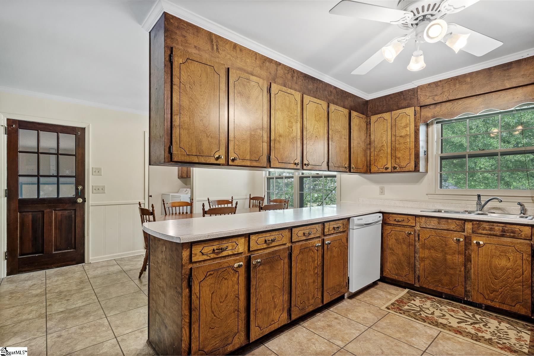 261 Sandy Springs Road Pelzer, SC 29669 - Photo 15 of 32