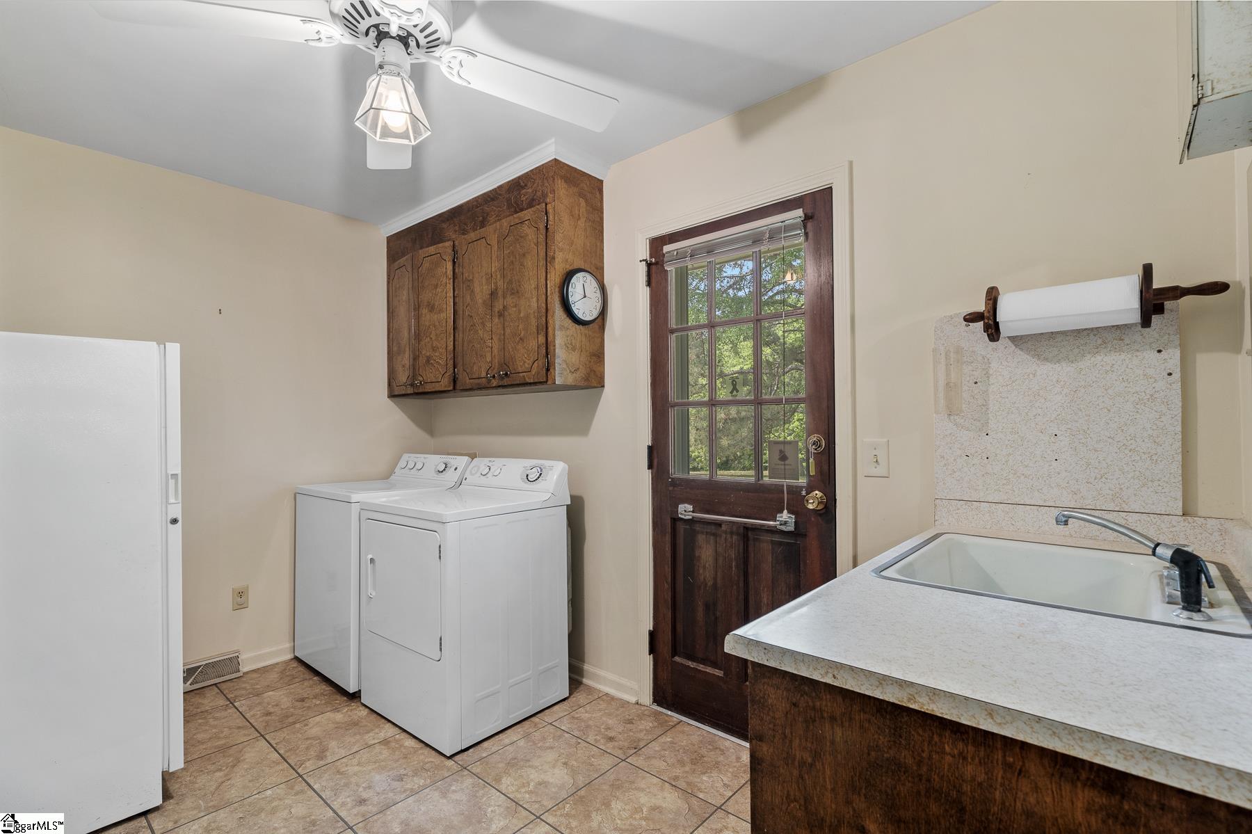 261 Sandy Springs Road Pelzer, SC 29669 - Photo 17 of 32