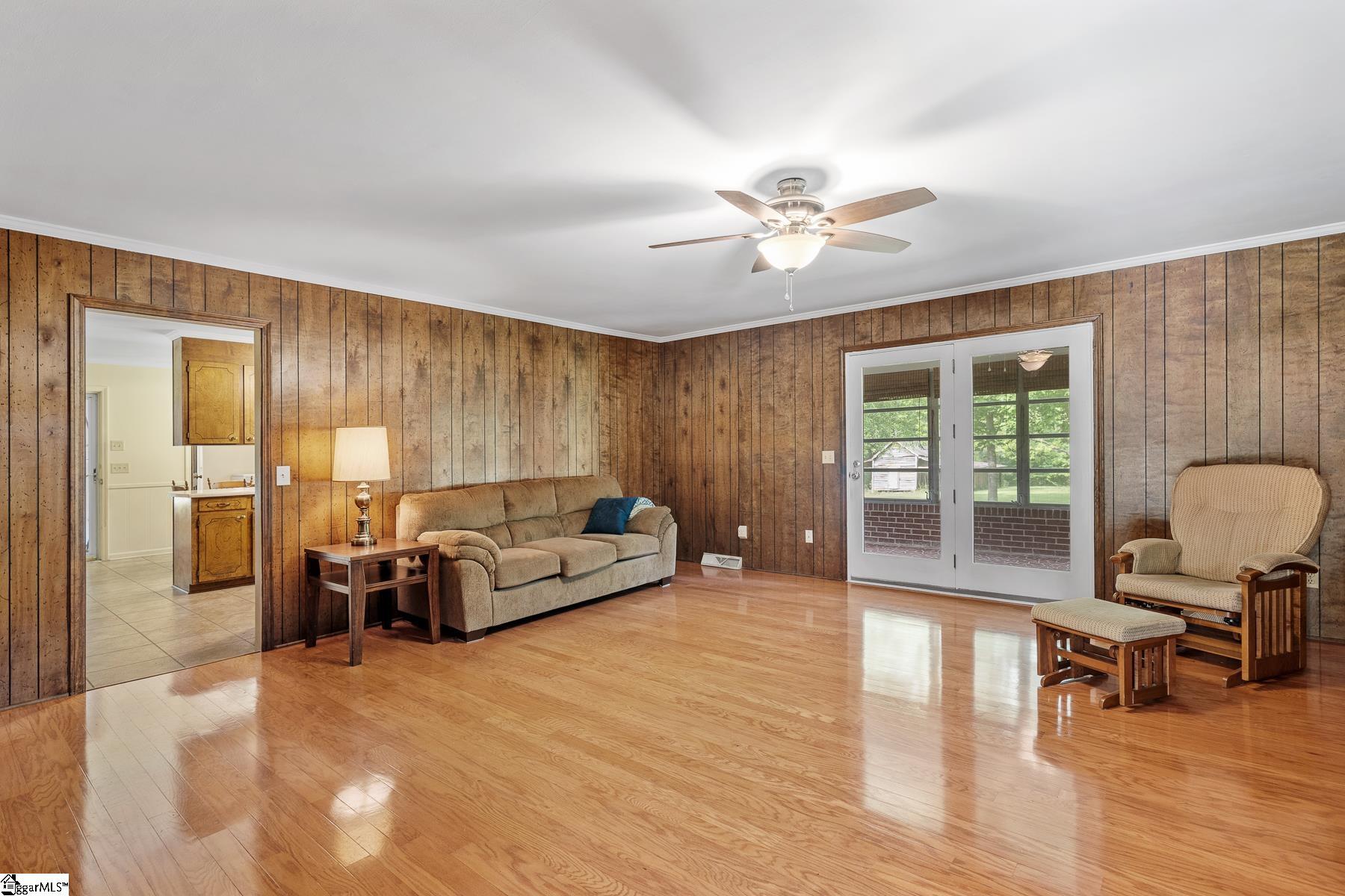 261 Sandy Springs Road Pelzer, SC 29669 - Photo 5 of 32