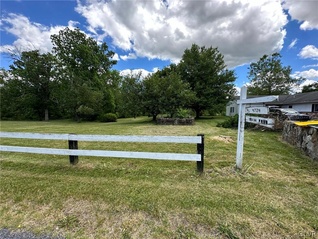4724 Irvin Road Slatington, PA 18080 - Photo 3 of 22 Gallery Image 3