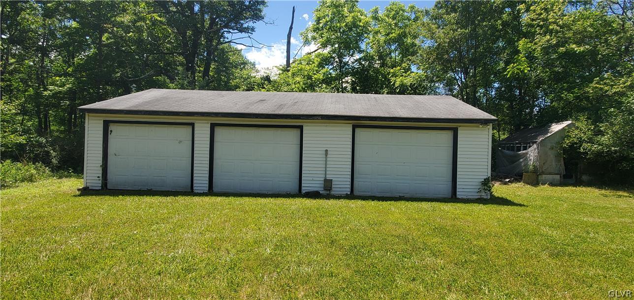 4724 Irvin Road Slatington, PA 18080 - Photo 7 of 22 Gallery Image 7