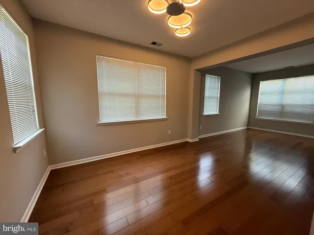 $3,950 | 3 Carey Street, Pennington, NJ 08534