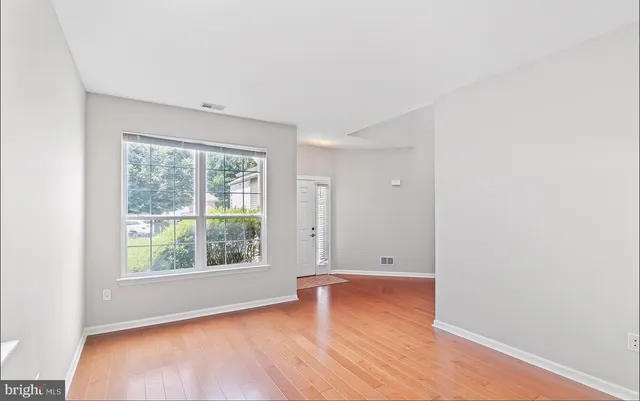 $3,950 | 3 Carey Street, Pennington, NJ 08534