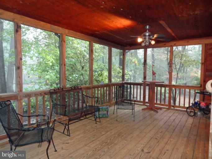11800 Vale Road Oakton, VA 22124 - Photo 18 of 26 Screened Porch