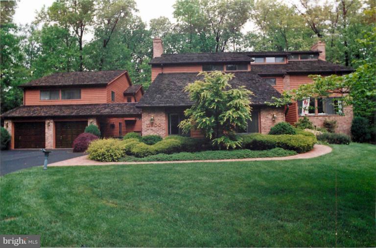 11800 Vale Road Oakton, VA 22124 - Photo 26 of 26 Exterior (Front)