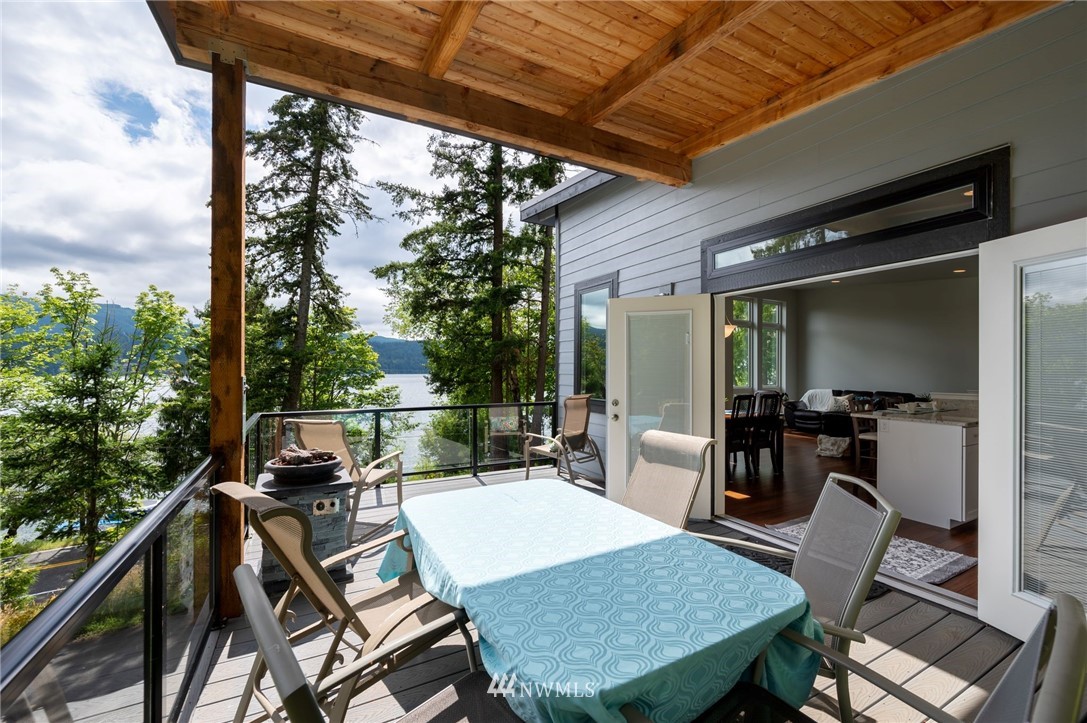 3110 North Shore Road Bellingham, WA 98226 - Photo 7 of 39 Gallery Image 7