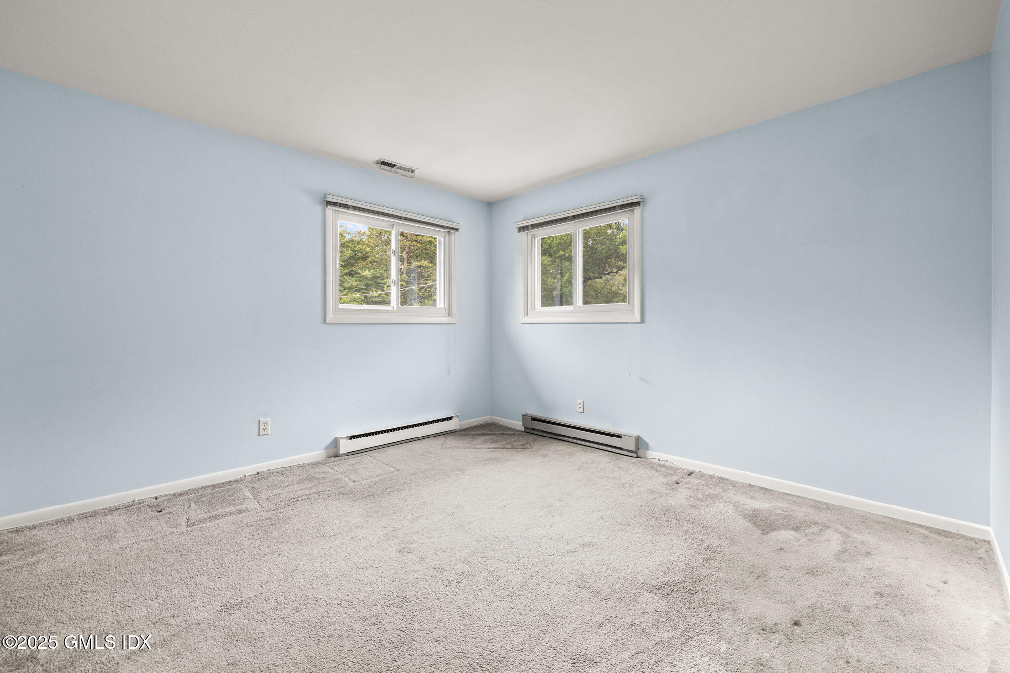 37 Windsor Lane Cos Cob, CT 06807 - Photo 18 of 30 26-web-or-mls-37 windsor ln-23