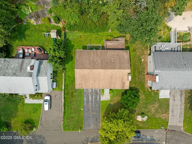 $8,000 | 37 Windsor Lane, Cos Cob, CT 06807