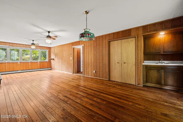 $8,000 | 37 Windsor Lane, Cos Cob, CT 06807