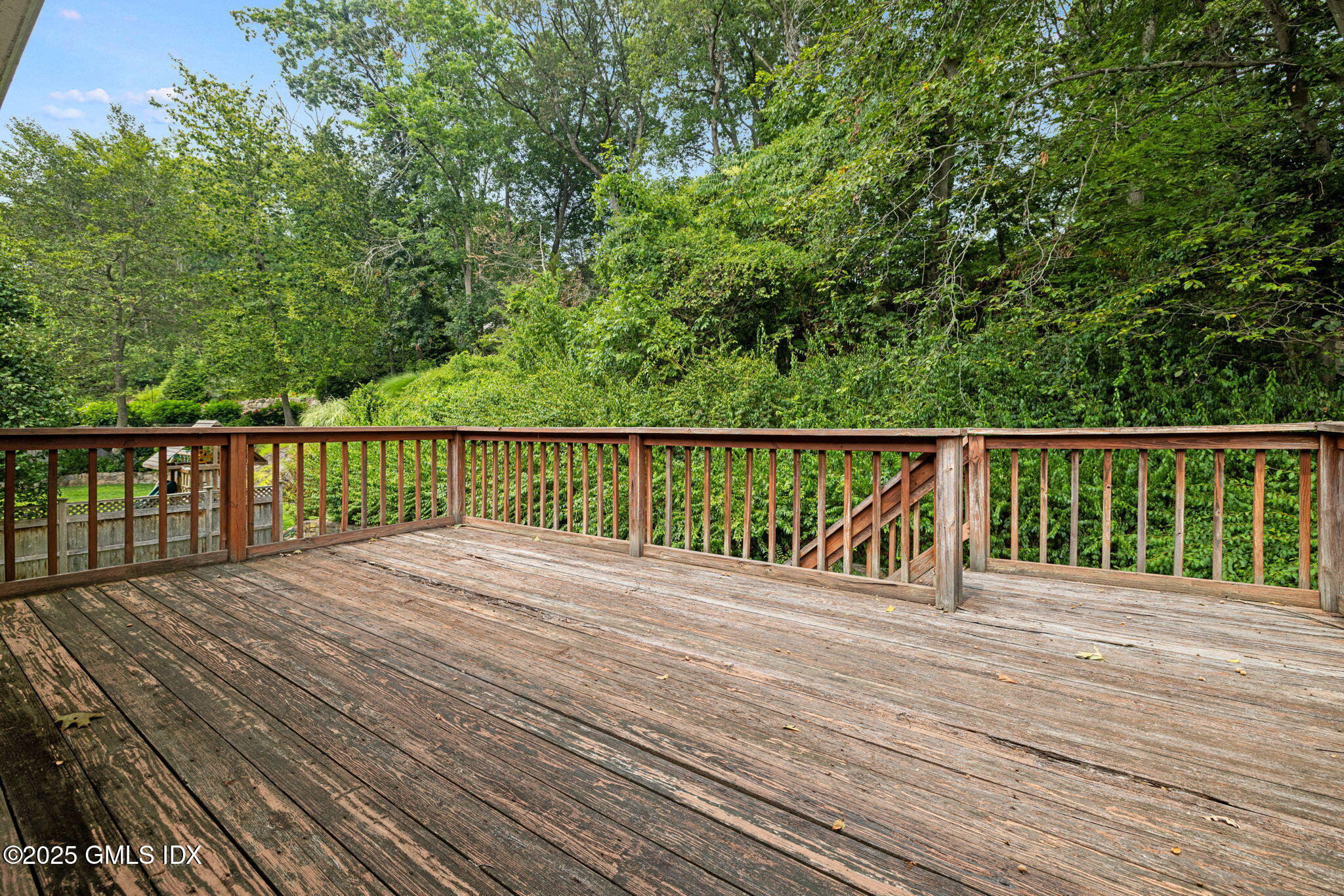 37 Windsor Lane Cos Cob, CT 06807 - Photo 28 of 30 14-web-or-mls-37 windsor ln-11