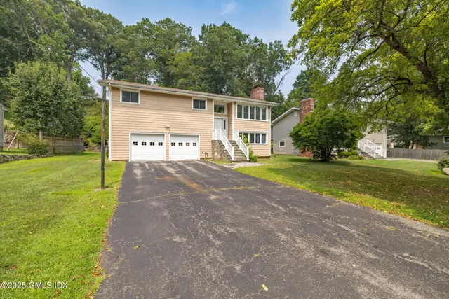 $8,000 | 37 Windsor Lane, Cos Cob, CT 06807