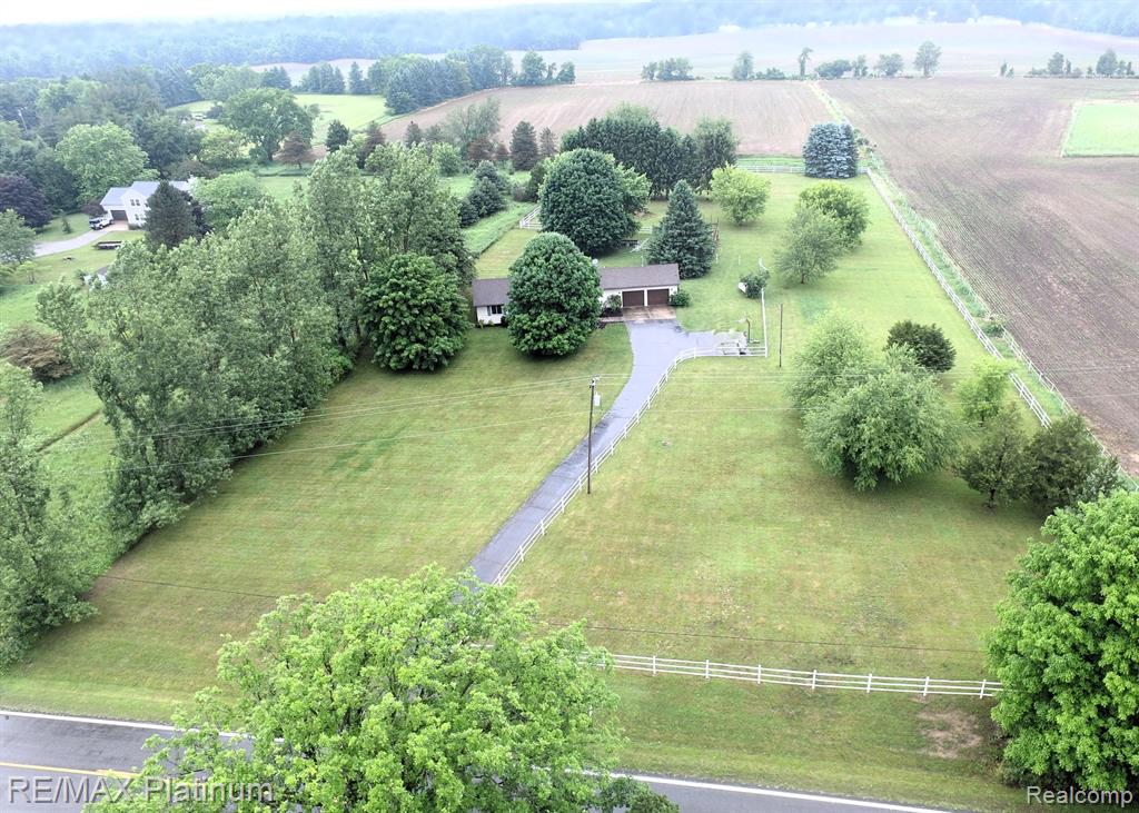 1919 Holt Road Williamston, MI 48895 - Photo 3 of 20 Gallery Image 3