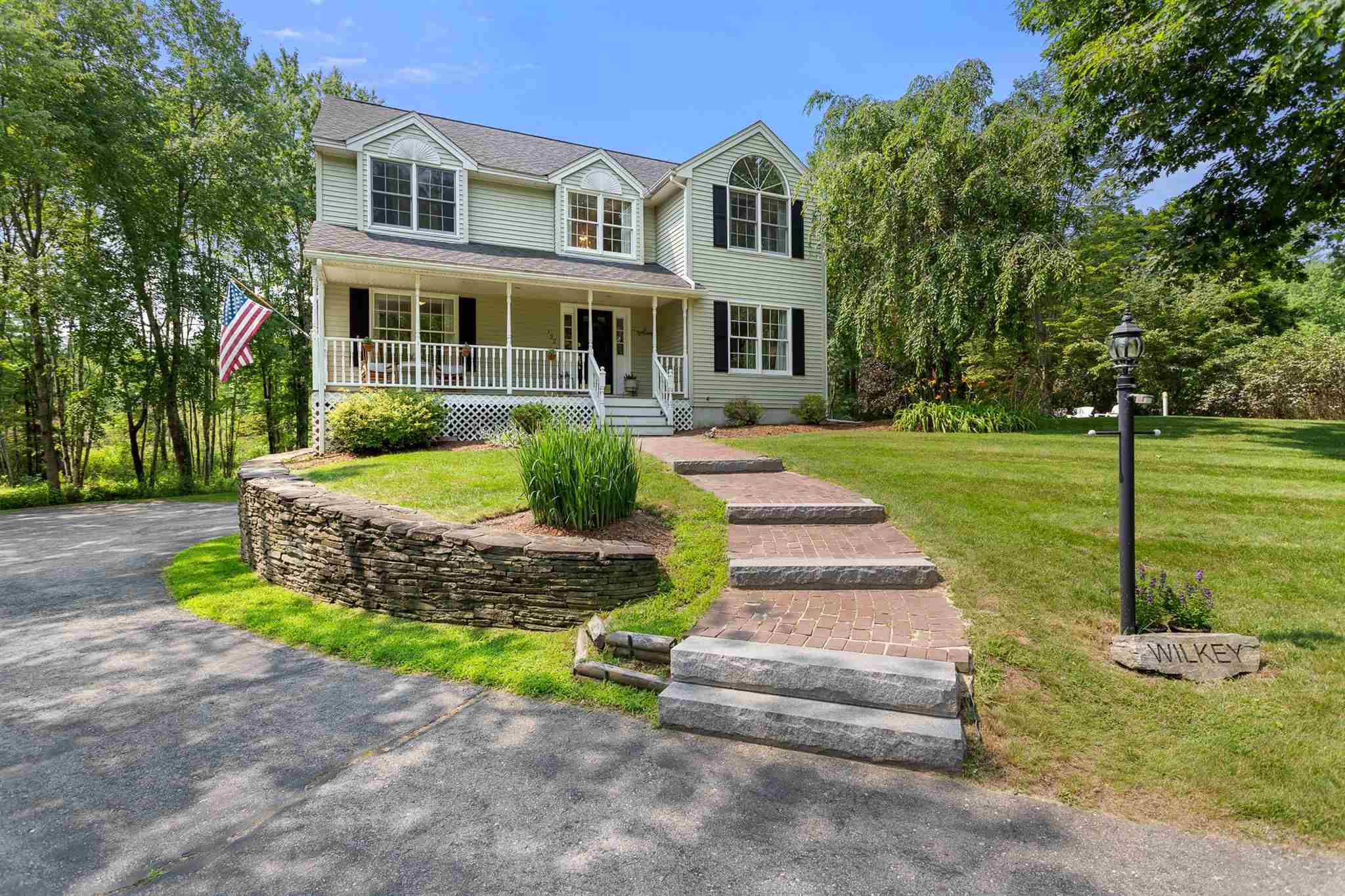 132 Farley Road Hollis, NH 03049 - Photo 3 of 35