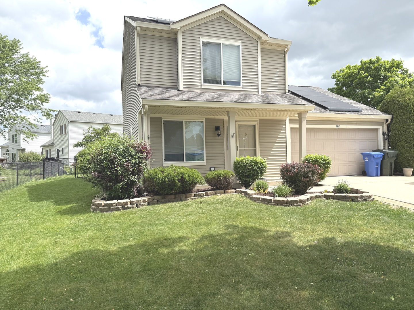 1418 Ridge Road South Elgin, IL 60177 - Photo 2 of 36