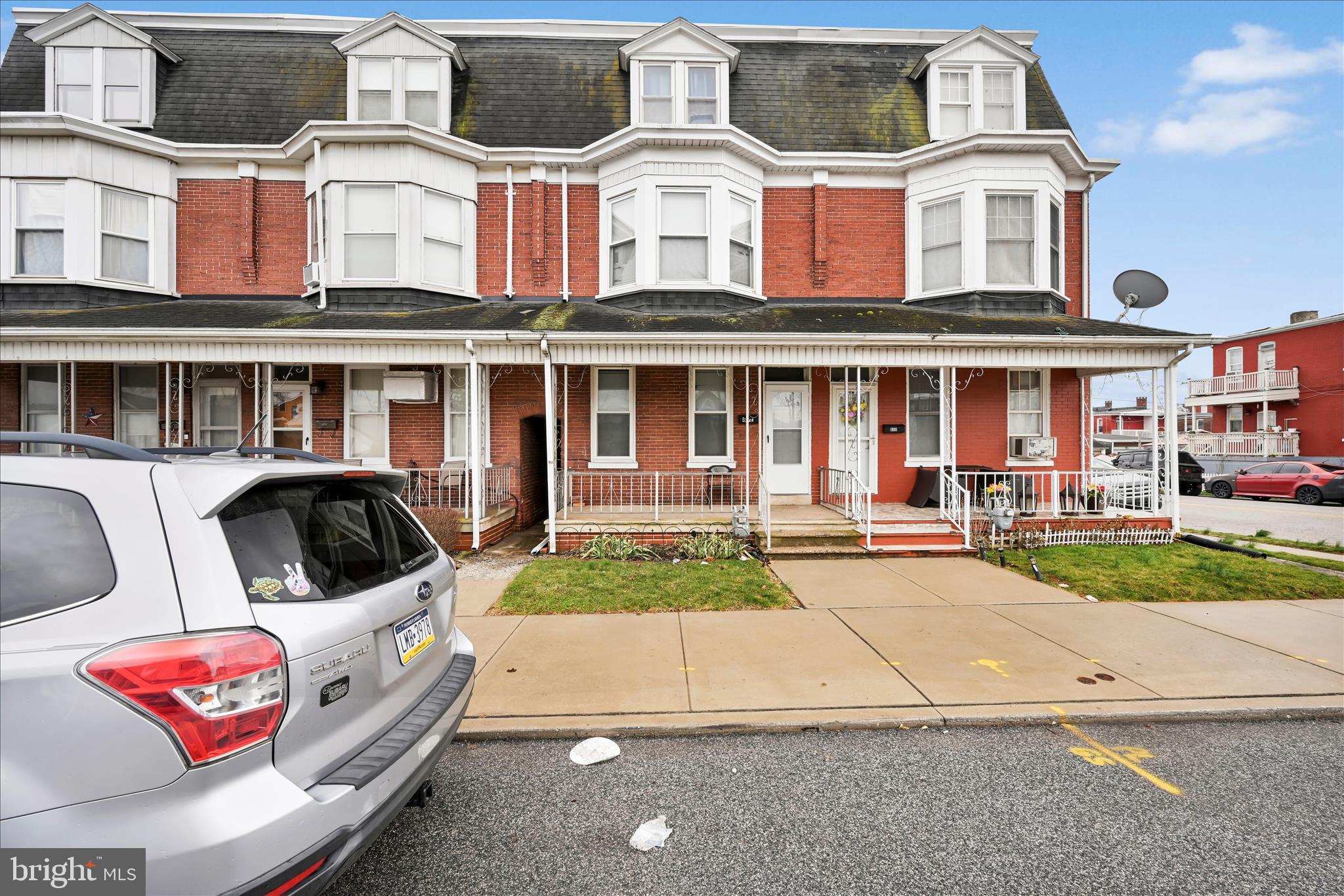 802 Chestnut Street York, PA 17403 - Photo 3 of 26 Exterior Front