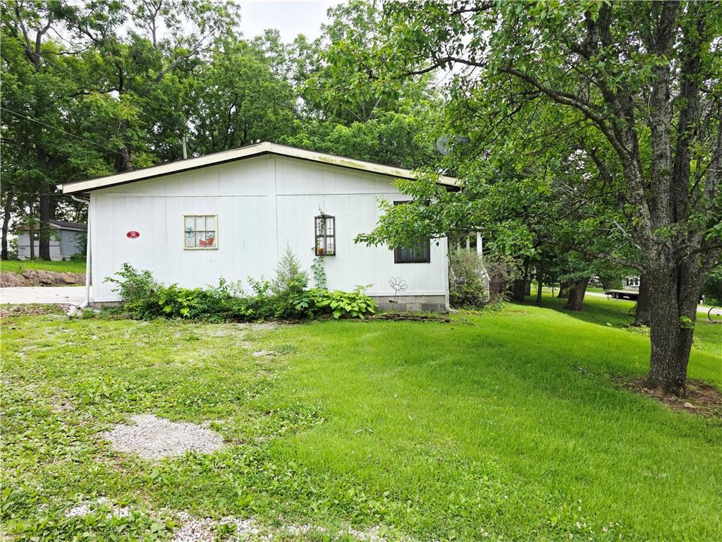 58 Longview Pleasanton, KS 66075 - Photo 4 of 45