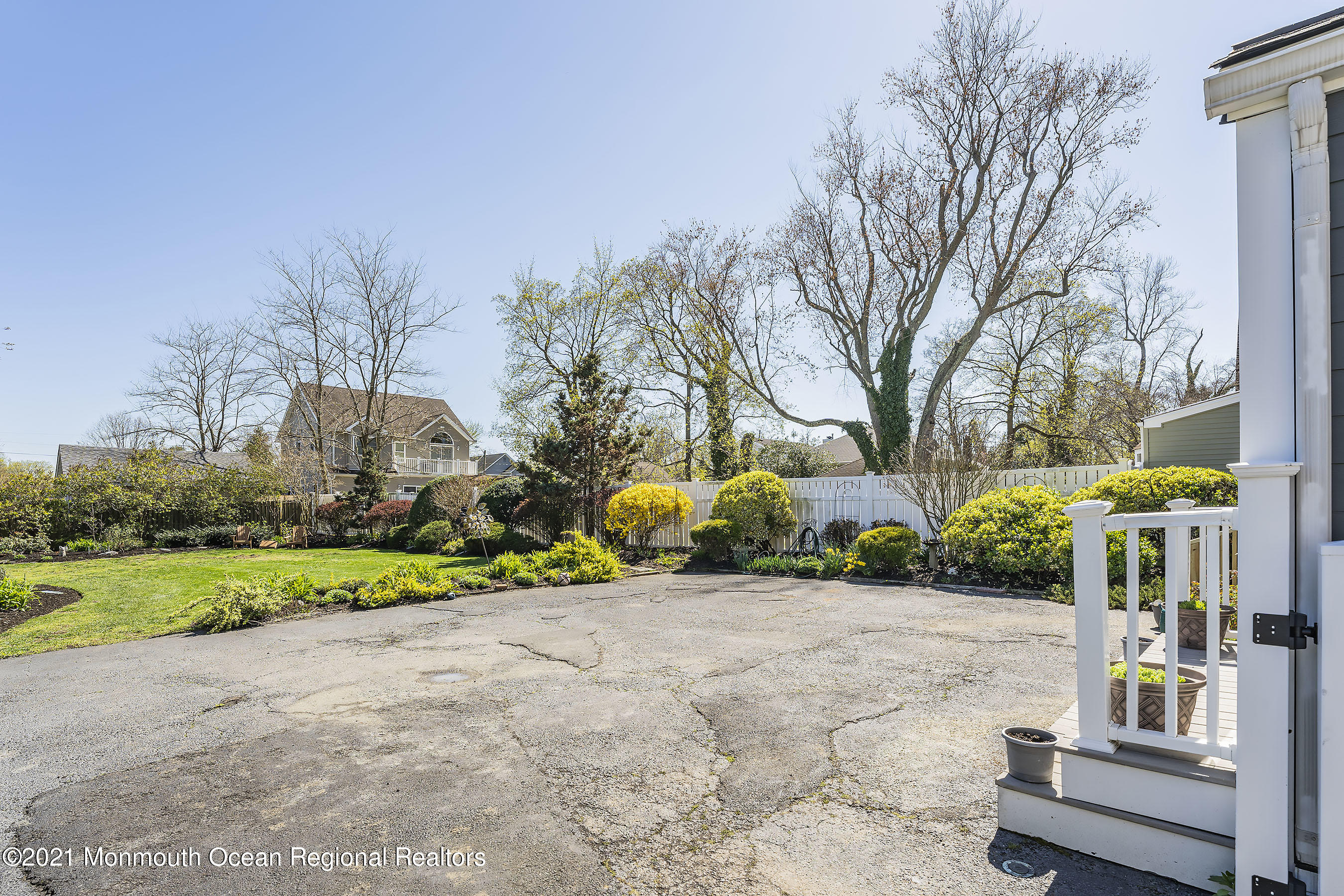 274 River Road Red Bank, NJ 07701 - Photo 26 of 35 Motorcourt1