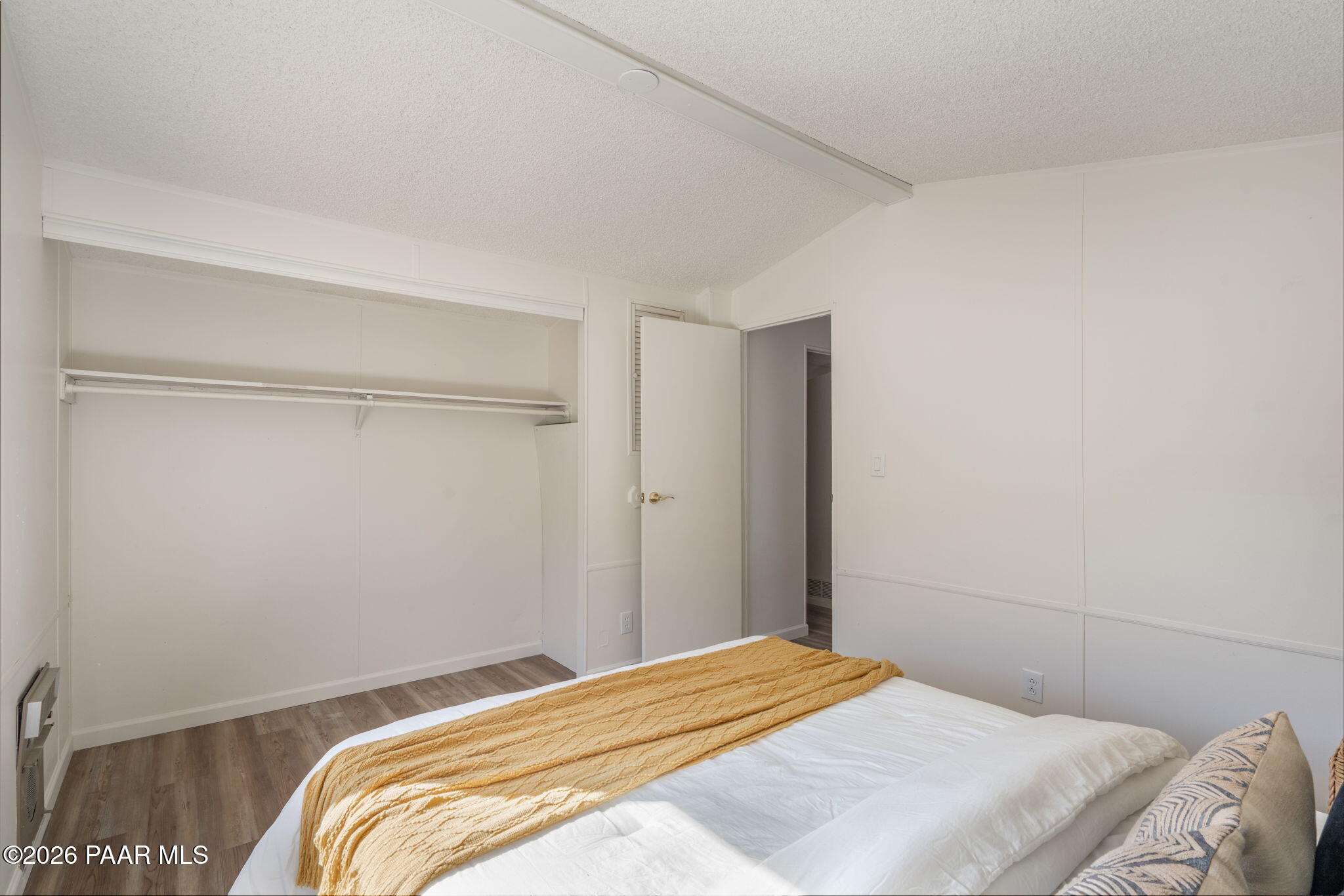 22673 Crest Way Yarnell, AZ 85362 - Photo 14 of 24 a bedroom with a bed and a window