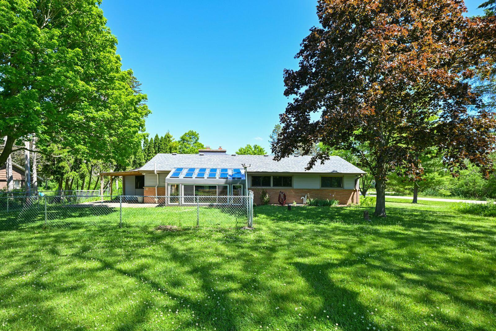 611 West Mequon Road Mequon, WI 53092 - Photo 34 of 36 34