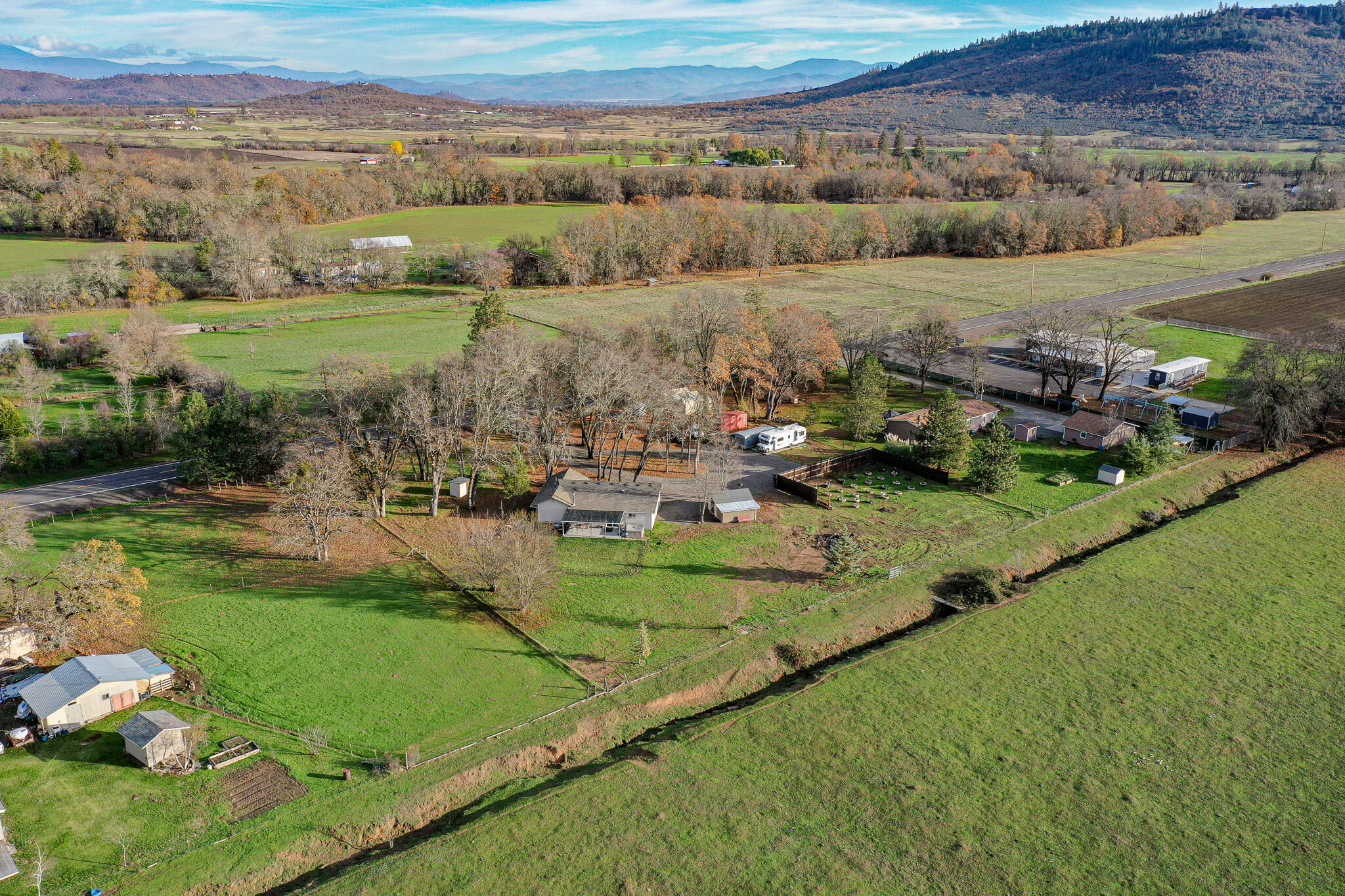 10699 Meadows Road White City, OR 97503 - Photo 23 of 47 DJI_0236