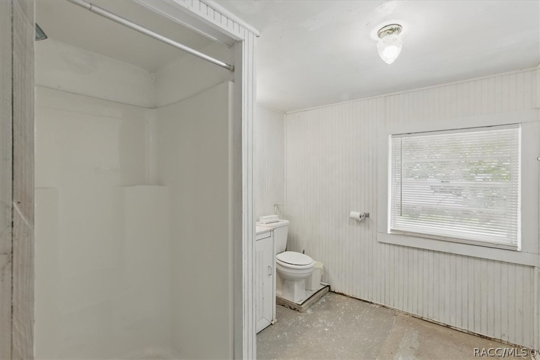 6 62nd Street Yankeetown, FL 34498 - Photo 29 of 55 a room with a toilet and a window