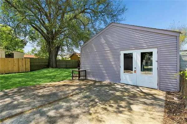 $1,700 | 4936 Baccich Street, New Orleans, LA 70122